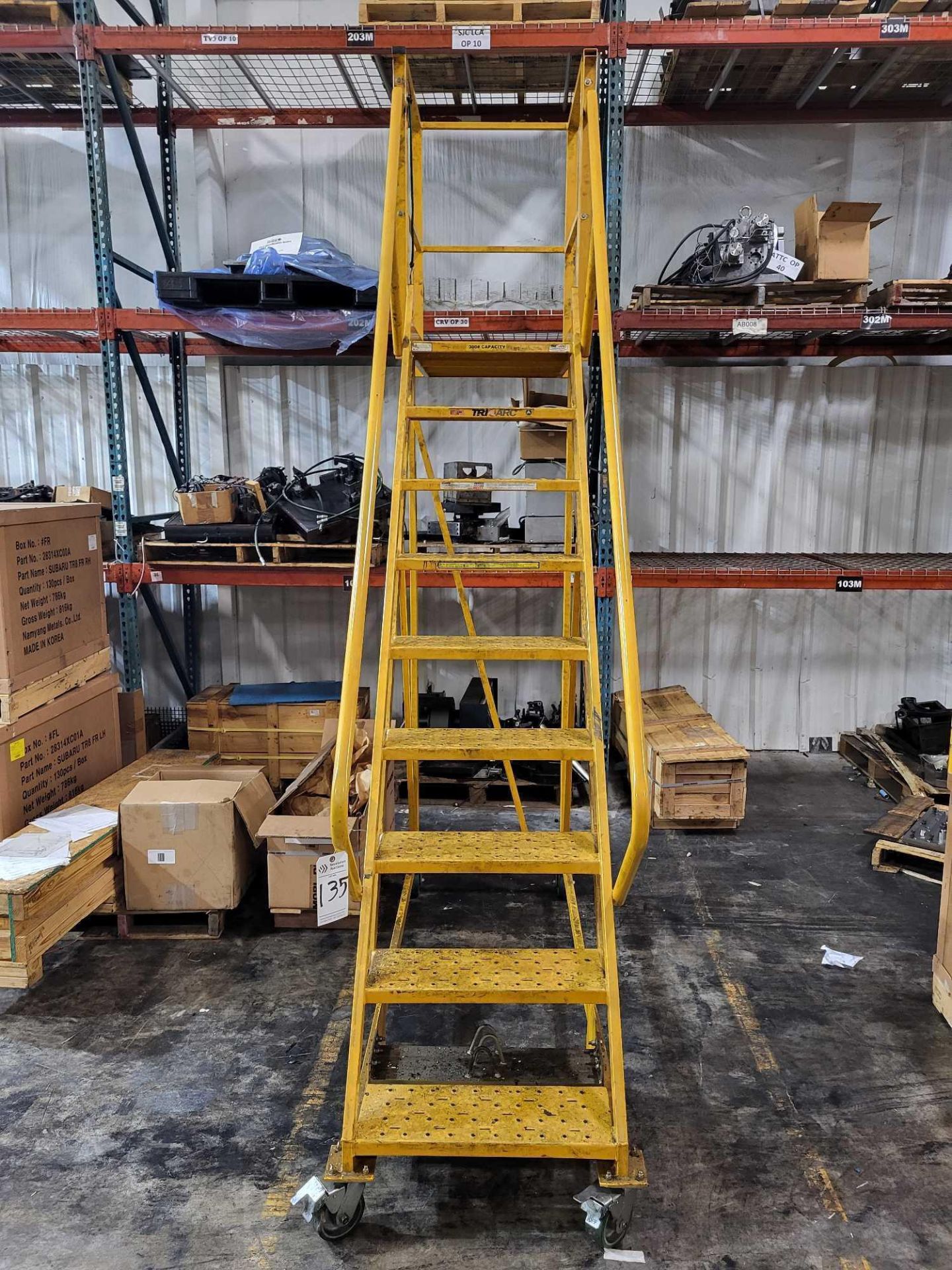 TRI-ARC CANTILEVER ROLLING LADDER 300 LB CAPACITY - Image 2