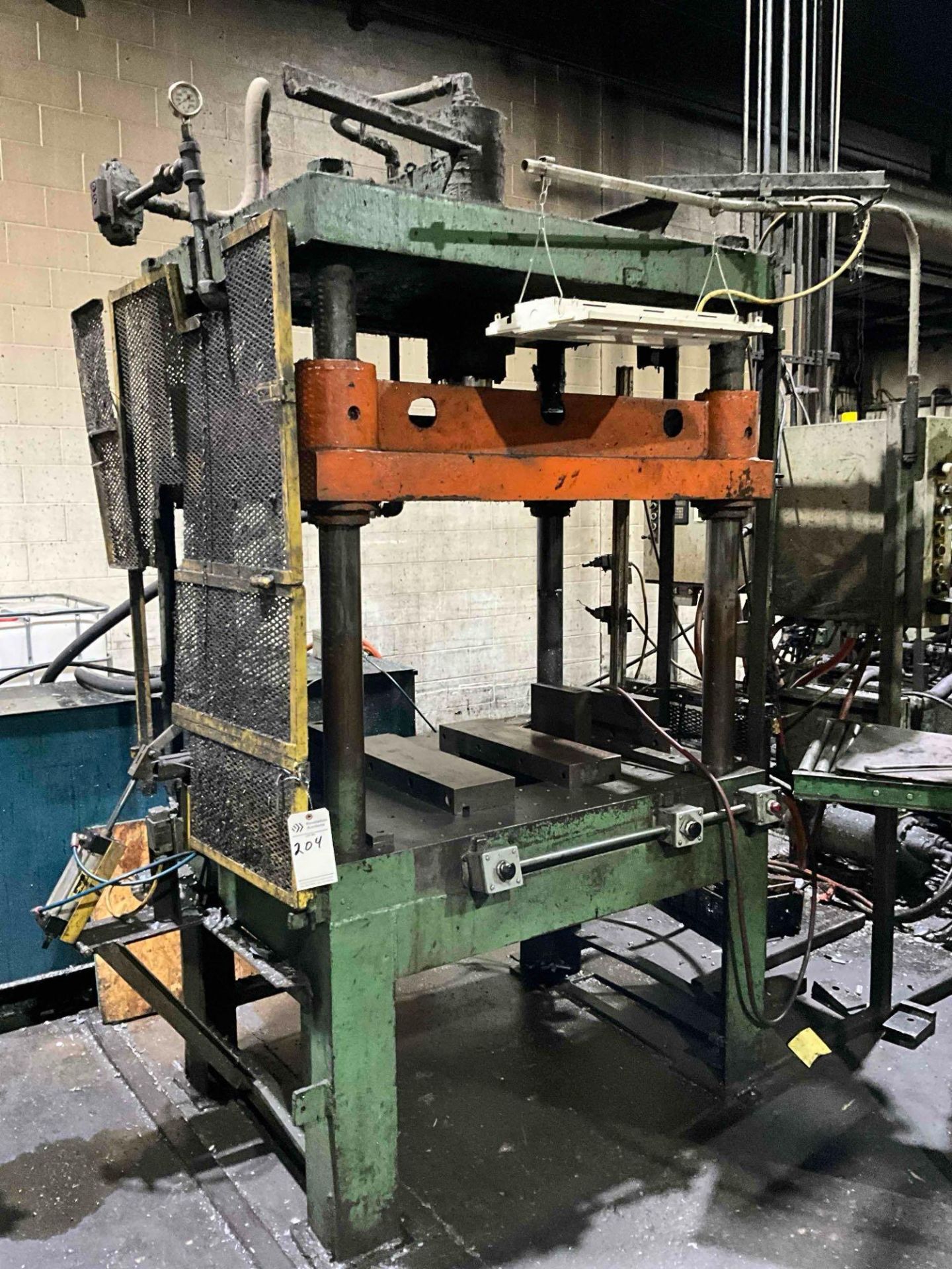 DIE CAST TRIM PRESS