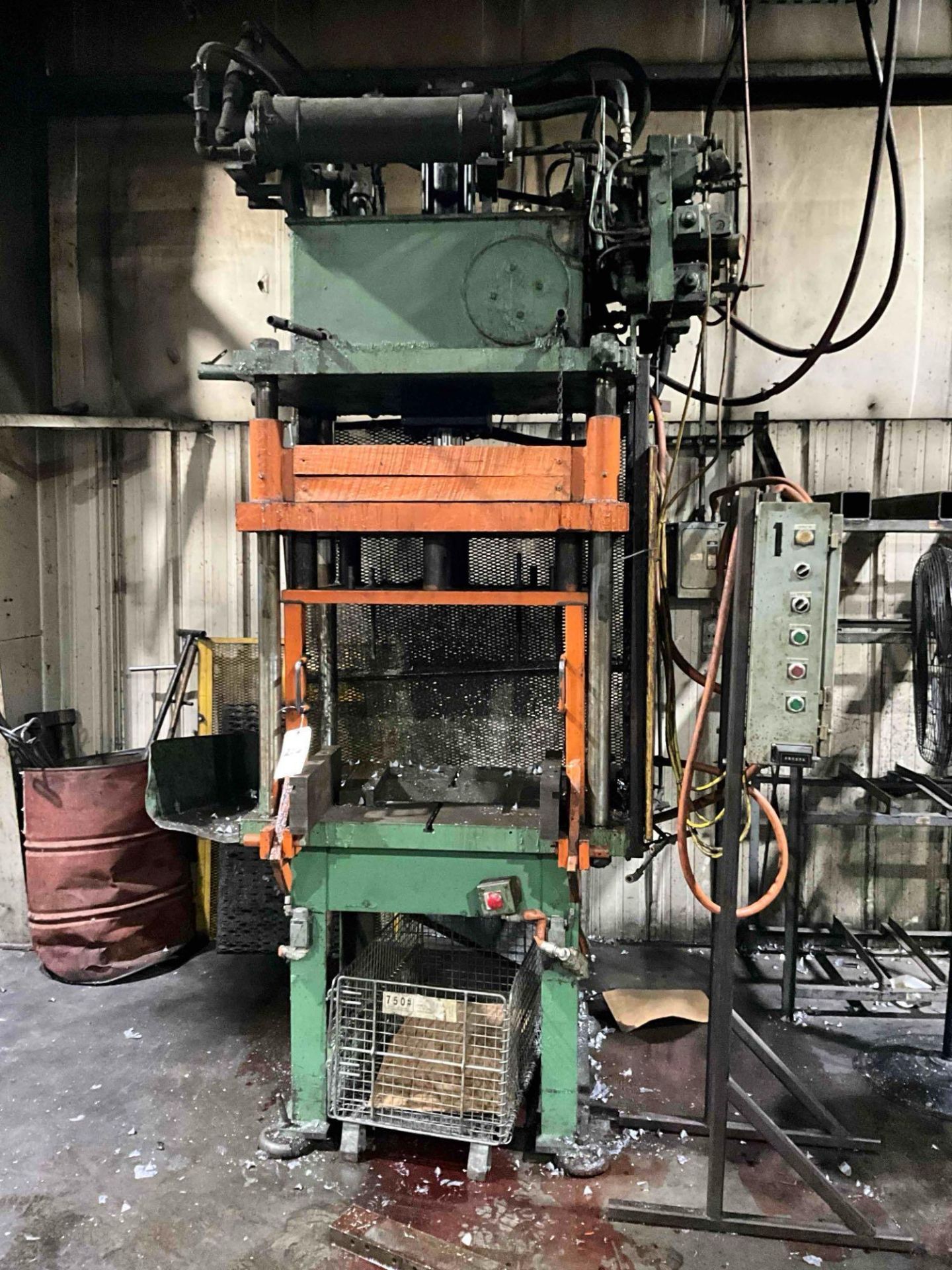 DIE CAST TRIM PRESS