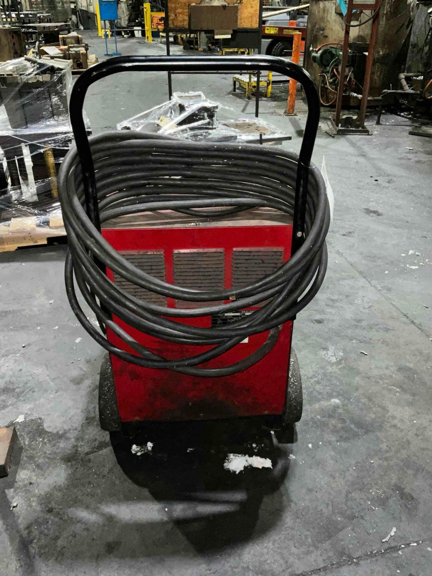 LINCOLN ELECTRIC IDEALARC 250 WELDER - Image 6