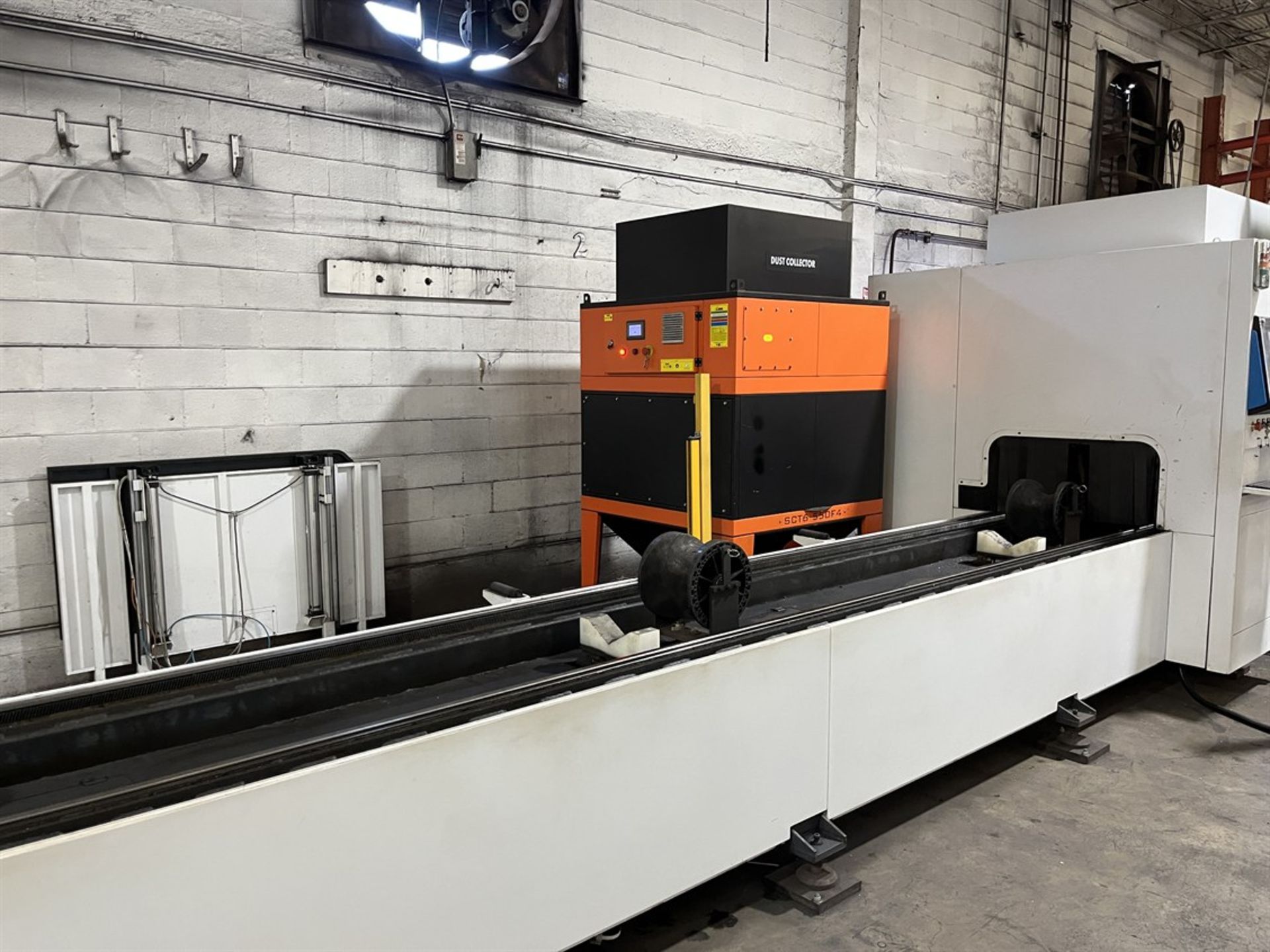 2022 SENFENG SF6020NT CNC 6kW Tube Fiber Laser, s/n 202204124, w/ CNC Control, RAYCUS RFL-C6000X 6KW - Image 3