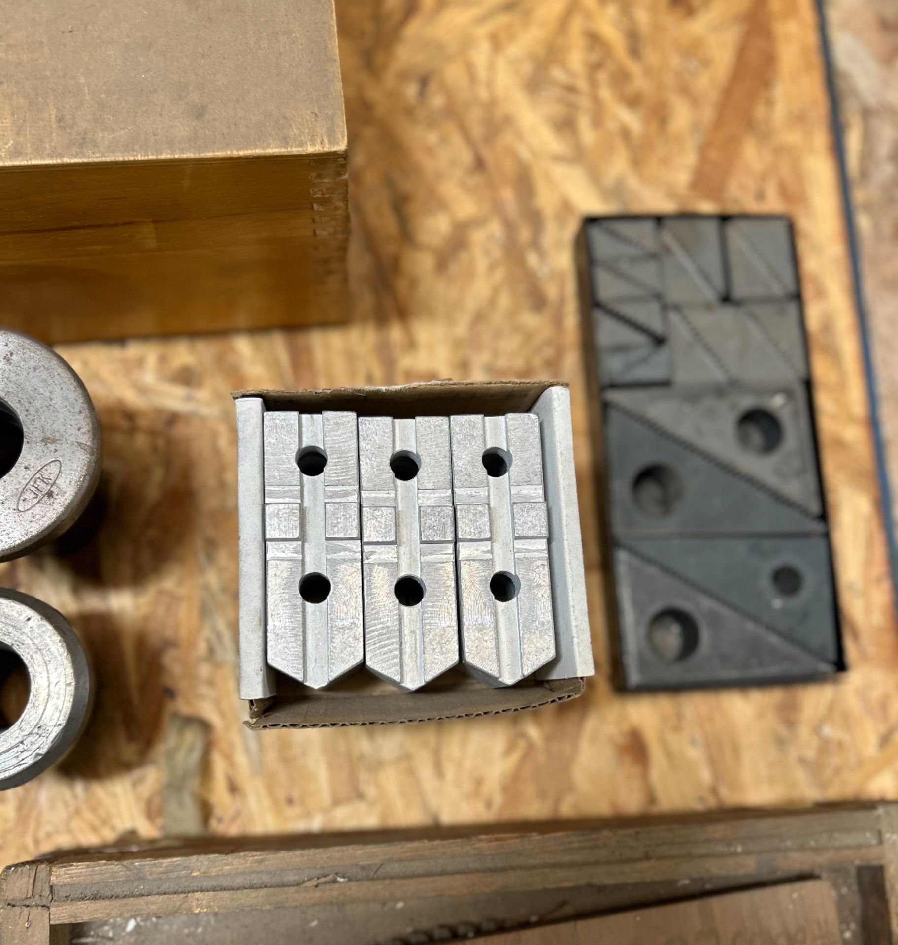 Expanding collect segments & holder