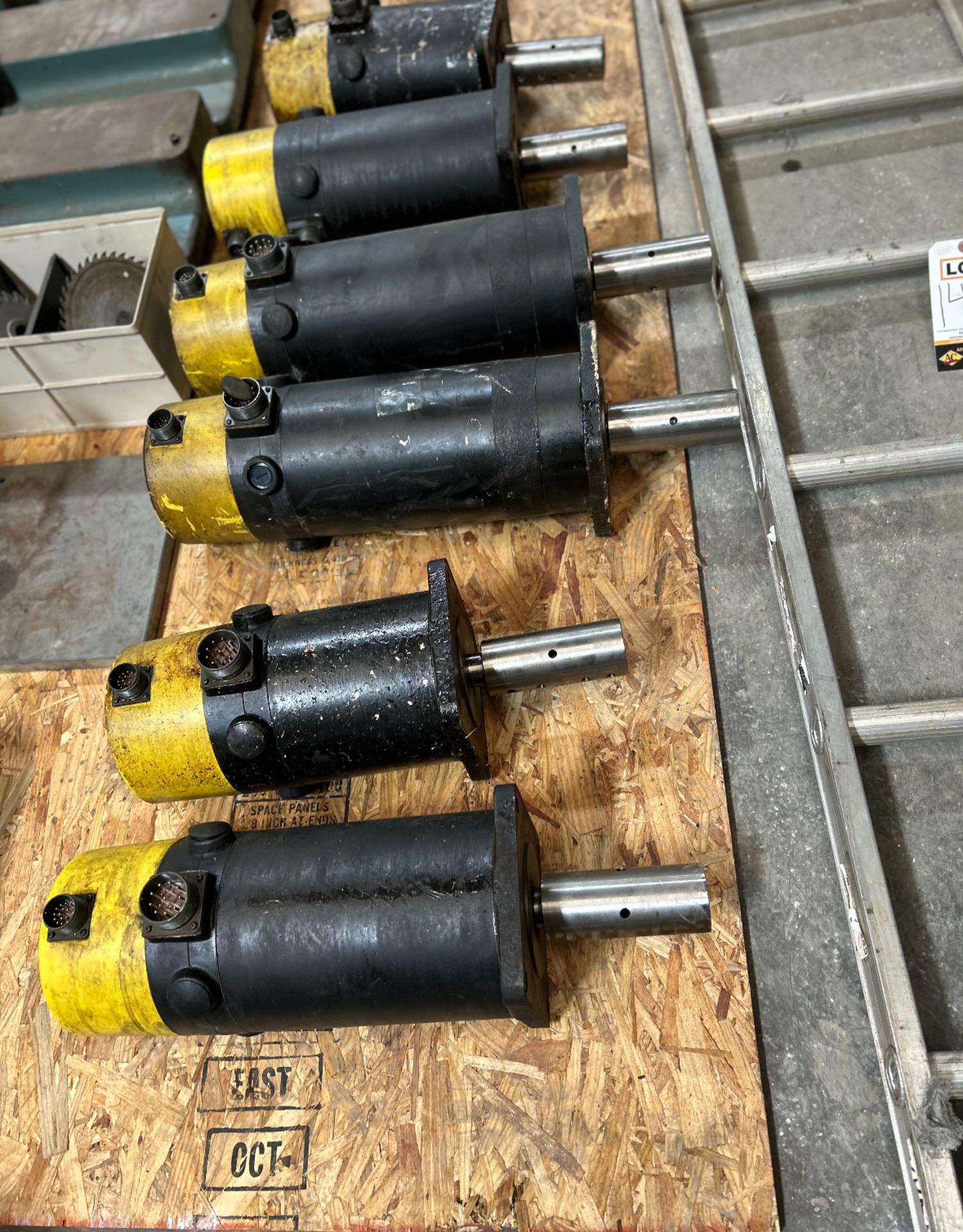 Servo-driven spindle units for CNC lathe/machine spindles
