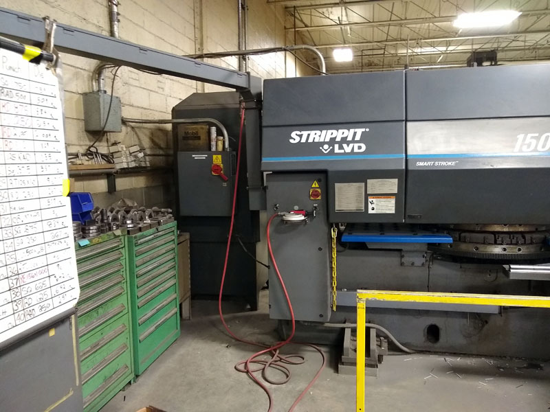 LVD STRIPPIT 1500H30 33-TON HYDRAULIC TURRET PUNCH PRESS - Image 3
