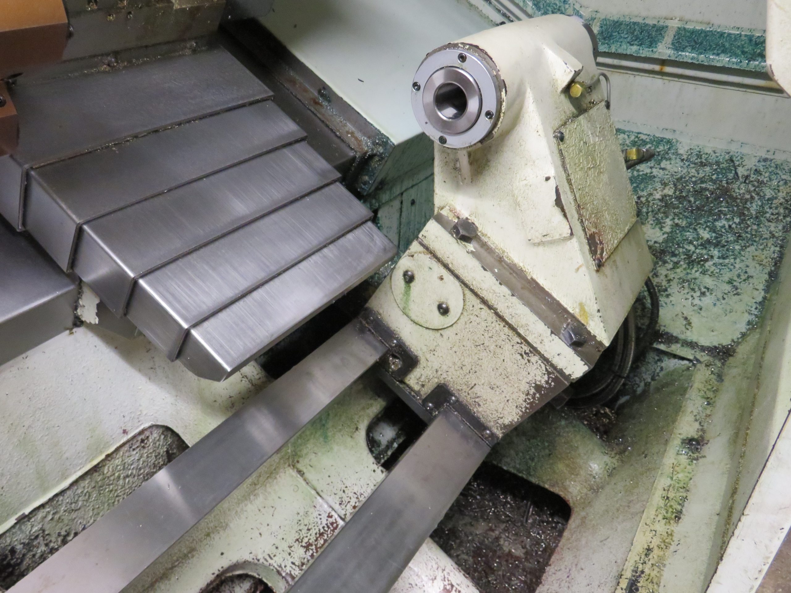 HURCO TM8 CNC TURNING CENTER - Image 12